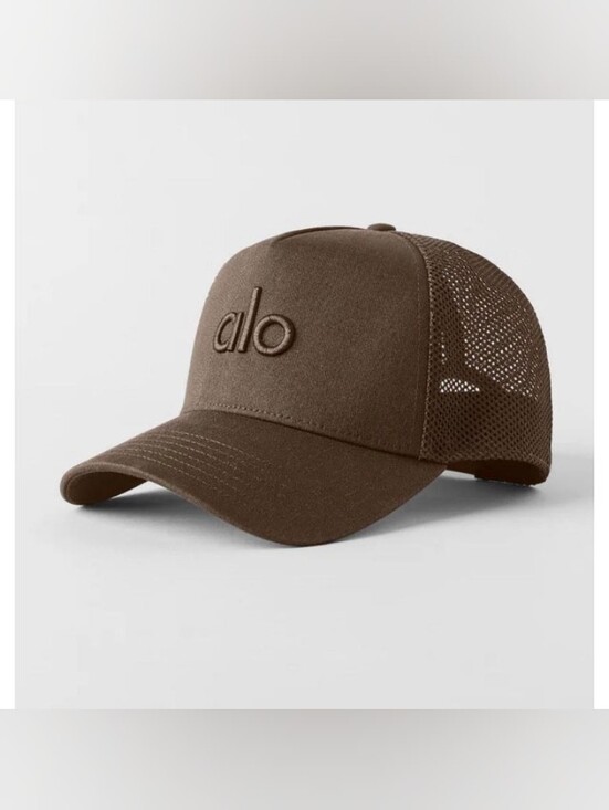 ALO Yoga Accessories - ALO Yoga Espresso Trucker Hat